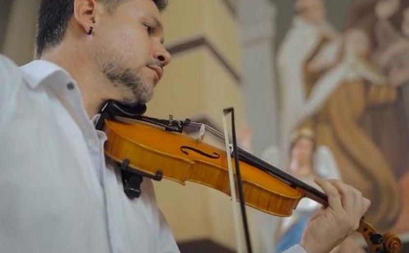 Curso de Música oferece oficina de violino com foco no método Suzuki