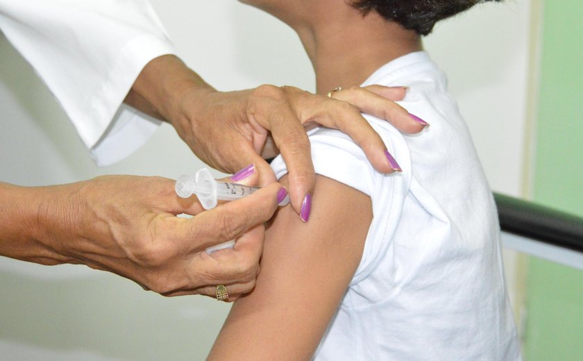 Alergista e imunologista pediátrica do Hospital da Criança destaca a importância da vacinação contra a gripe