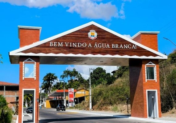 Município de Água Branca deve indenizar família de adolescente com autismo agredido em escola