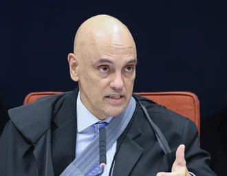Moraes suspende decretos de Lula e decisão do Congresso sobre IOF