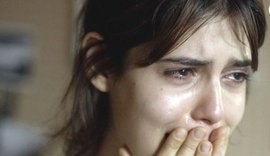 'Os Dias Eram Assim': Nanda revela ter Aids ao ex, Ben, e é humilhada. 'Doida'