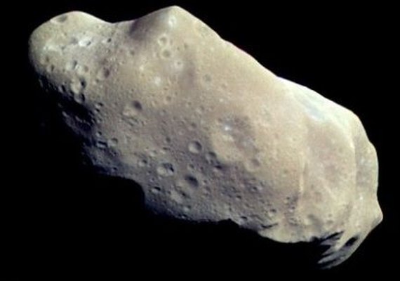Asteroide gigante passará próximo da Terra nesta sexta-feira