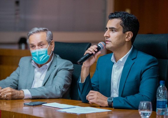 JHC anuncia decreto para retorno das atividades dos artistas