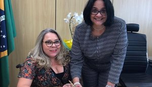 Rosinha da Adefal toma posse na Secretaria Nacional de Políticas para a Mulher
