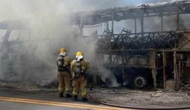 Incêndio atinge ônibus com 40 passageiros de Arapiraca em rodovia de Minas Gerais