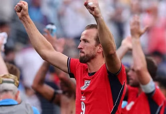 Inglaterra vence Panamá em jogo com recorde de Kane e avança como líder