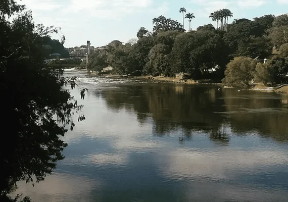 Tio é jogado no rio após assediar sobrinha grávida de 16 anos em festa