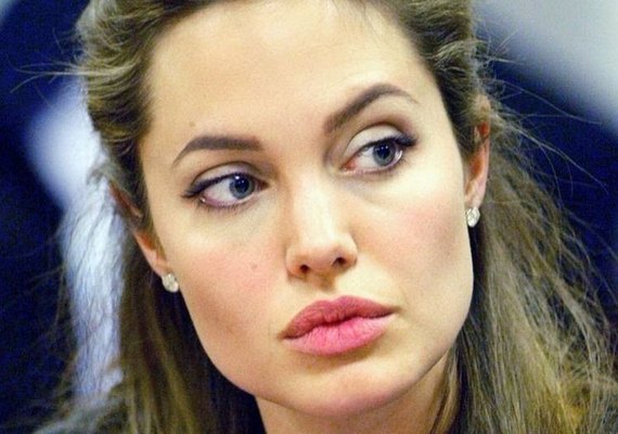 Jolie já estaria pensando em se casar novamente e apressa divórcio de Pitt