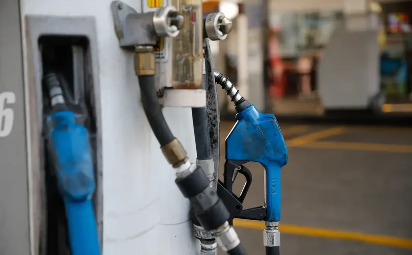 ANP tem 1ª redução do diesel após início da guerra no Oriente Médio