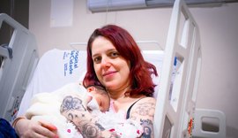Mães internadas na maternidade do Hospital da Cidade recebem homenagem especial