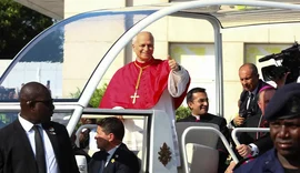 Papa: estou na África para encorajar católicos, não debater com Trump