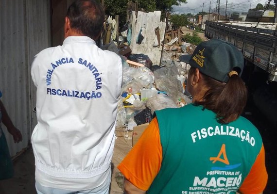 Vigilância Sanitária recolhe 50 toneladas de lixo em residência na Santa Lúcia