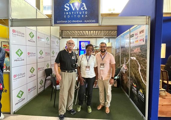 Academia Peregrina de Letras marca presença na 11ª Bienal Internacional do Livro de Alagoas