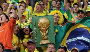 7 em cada 10 brasileiros irão acompanhar os jogos da Copa