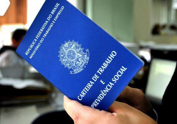 Sine de Maceió está com mais de 600 carteiras de trabalho prontas