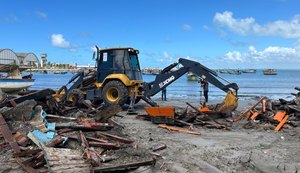 Estruturas irregulares são removidas no Centro Pesqueiro do Jaraguá