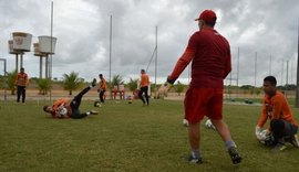 Doriva relaciona 21 jogadores para CRB enfrentar o Atlético em Goiânia