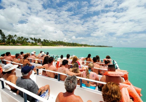 Maragogi divulga regras e restrições para visitas às piscinas naturais