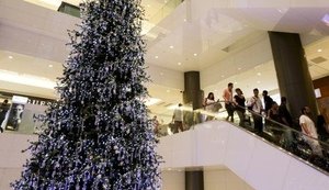 Promoções pré-Natal de celular, roupa e viagens aliviam bolso do brasileiro