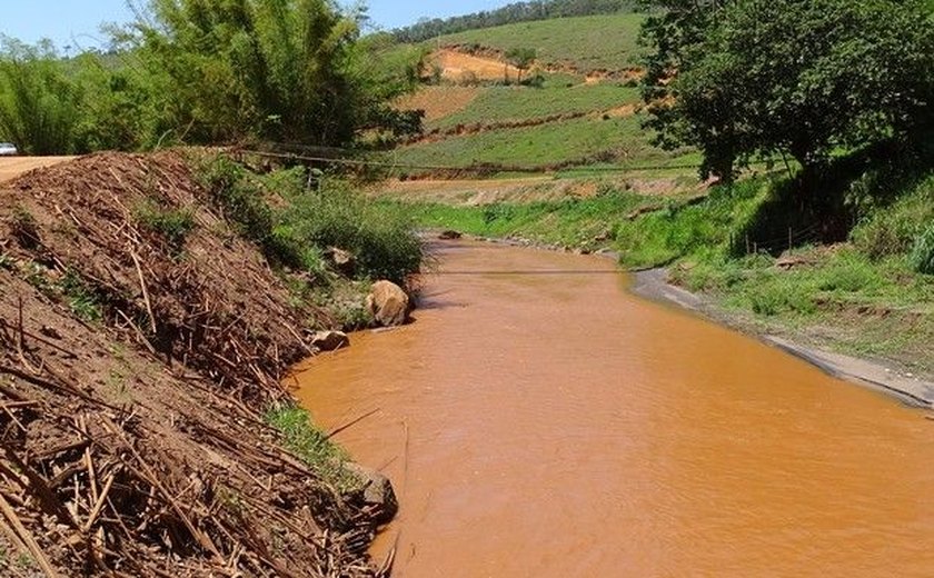 Mineradora Samarco terá que contratar perícia emergencial em área de barragem