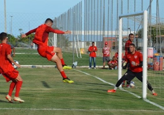 CRB tem desfalques para jogo contra o Palmeiras