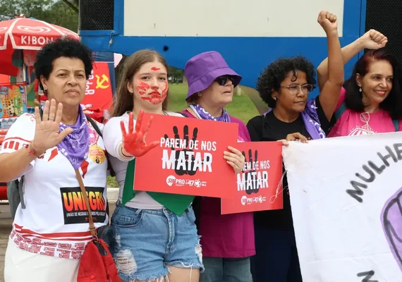 Protestos contra a violência de gênero tomam o Brasil neste 8 de março