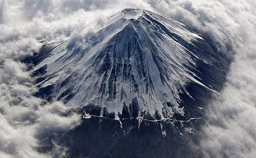 Alpinistas são encontrados mortos após queda no monte Fuji, no Japão