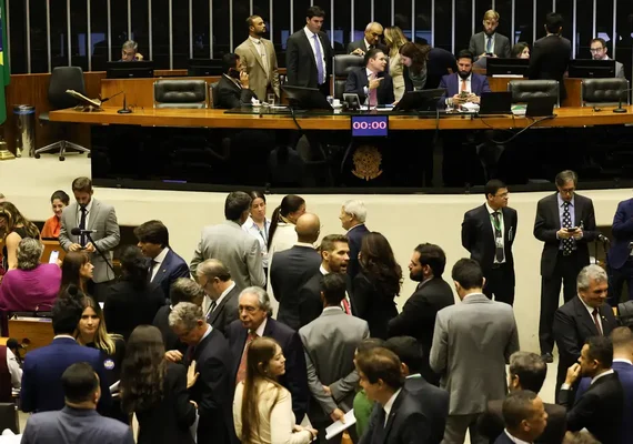 Câmara dos Deputados aprova projeto que dificulta abortos legais em crianças