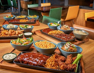 Rede de Restaurantes aposta na tendência de compartilhar e lança campanha de tábuas com seus pratos mais pedidos em combinações inéditas