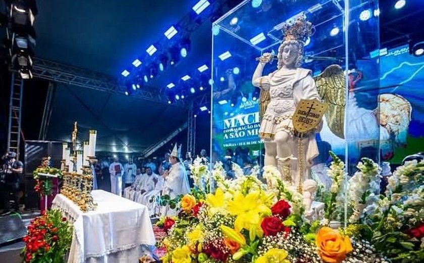 Cepa se transforma em altar a céu aberto durante o Consagra-te Alagoas