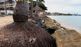 Defesa Civil interdita barraca na Jatiúca por risco de desabamento