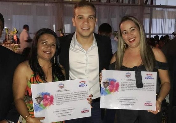 Prefeitura pagou até o 15º salário; além de ratear 300 mil entre os professores    