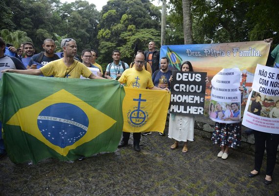 Queermuseu reabre no Rio de Janeiro sob protesto conservador