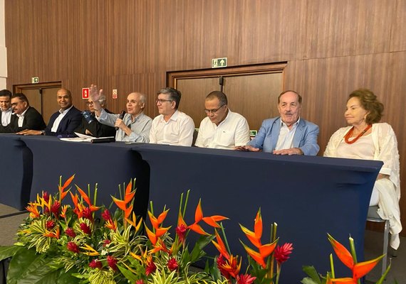 Dia do Economista em AL é marcado por homenagens e palestra sobre Inovação