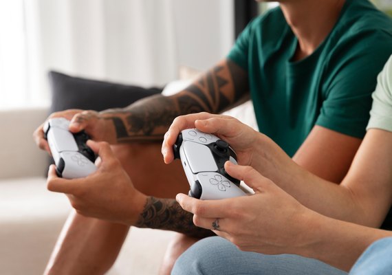 Jogos eletrônicos exigem equilíbrio para não afetar saúde emocional de jovens, alerta psicóloga