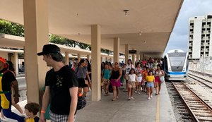 Um passeio que une gerações pelos trilhos de Maceió