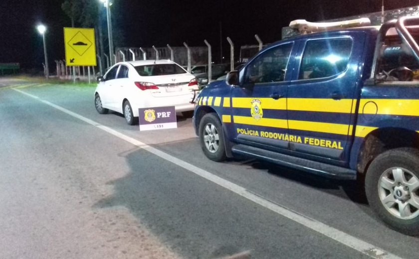 PRF recupera veículo com queixa de roubo em São José da Laje