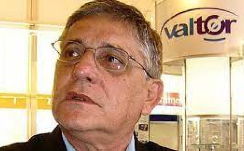 Paulo Dantas lamenta a morte do ex-secretário de Cultura do Estado, Eduardo Bomfim