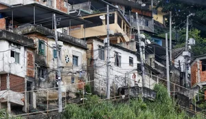 Quase 20% da população de favelas vivem em vias onde não passam carros