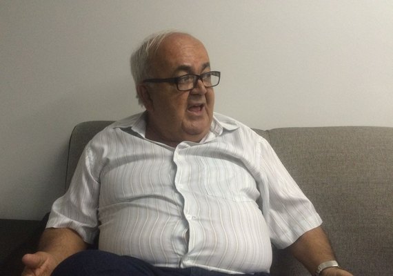 Padre Manoel Henrique é submetido a procedimento cirúrgico e permanece na UTI