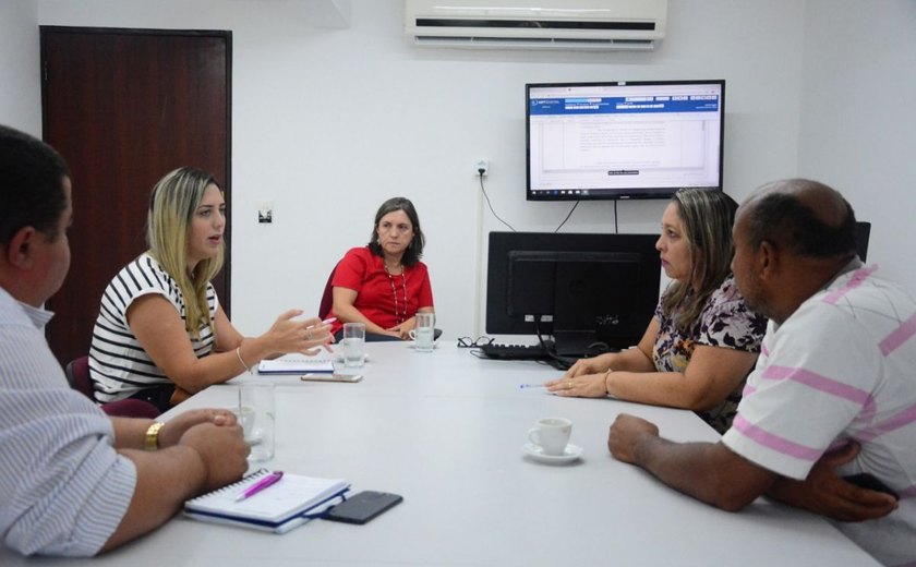 MPT discute criação de cooperativa de coleta seletiva no Eustáquio Gomes