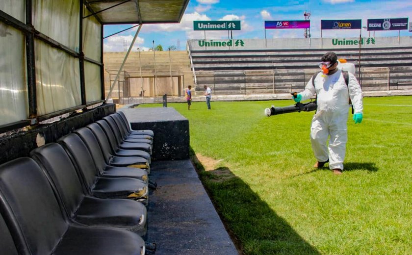 Prefeitura realiza higienização e prepara Estádio Municipal para Campeonato Alagoano