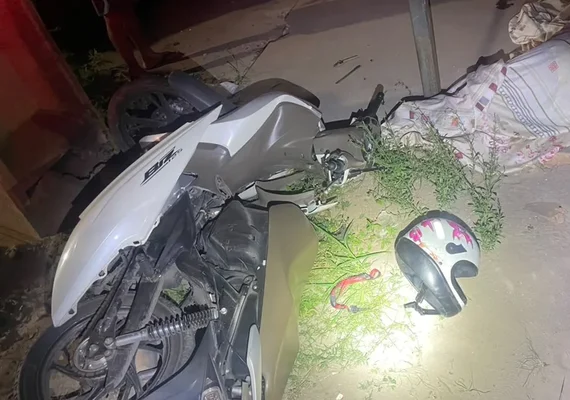 Acidente de motocicleta causa morte de condutora na Lagoa da Canoa