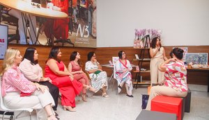 Evento reúne especialistas, arte e ação solidária para falar sobre câncer de mama