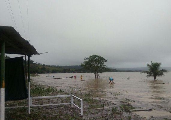 Governador vai decretar situação de emergência em municípios mais afetados