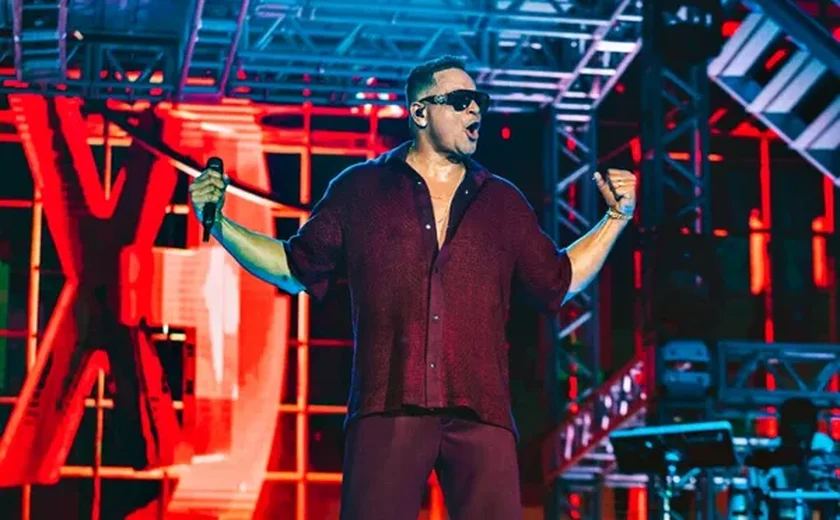 Xanddy Harmonia é internado às pressas e tem show cancelado