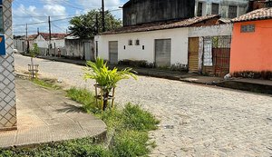 Jovem é baleado a caminho da escola na Santa Lúcia