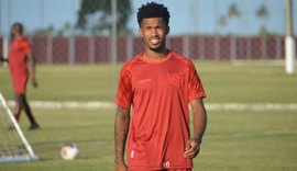 CRB anuncia a contratação do atacante Ewandro
