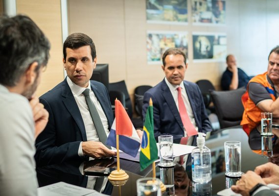 Hugo Wanderley diz que população não pode ficar sem água potável Municípios
