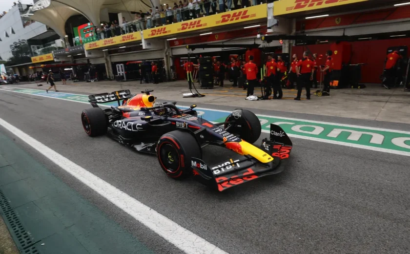 Verstappen crava pole para o GP de São Paulo de F1 antes de temporal